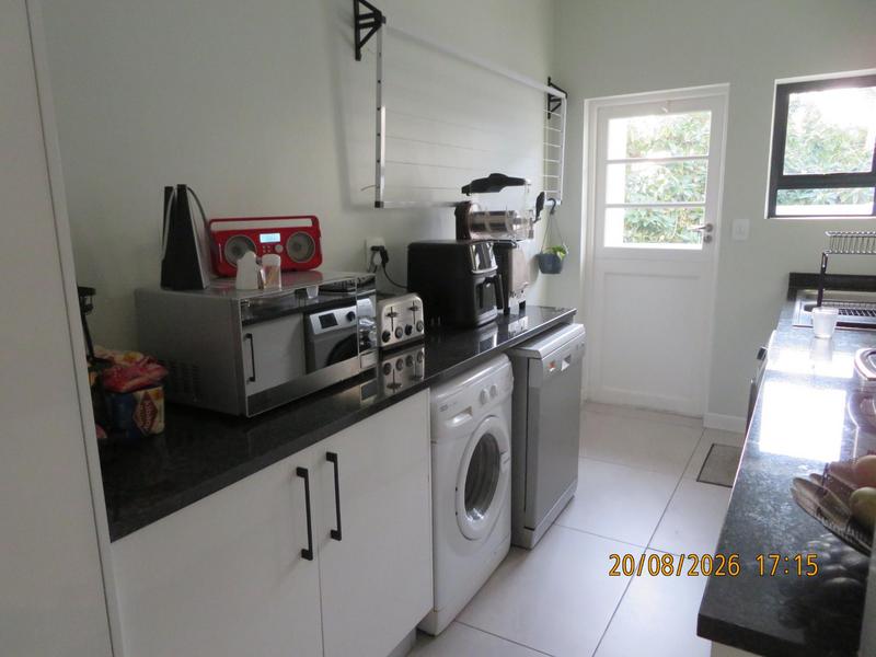 To Let 5 Bedroom Property for Rent in Zevendal Western Cape